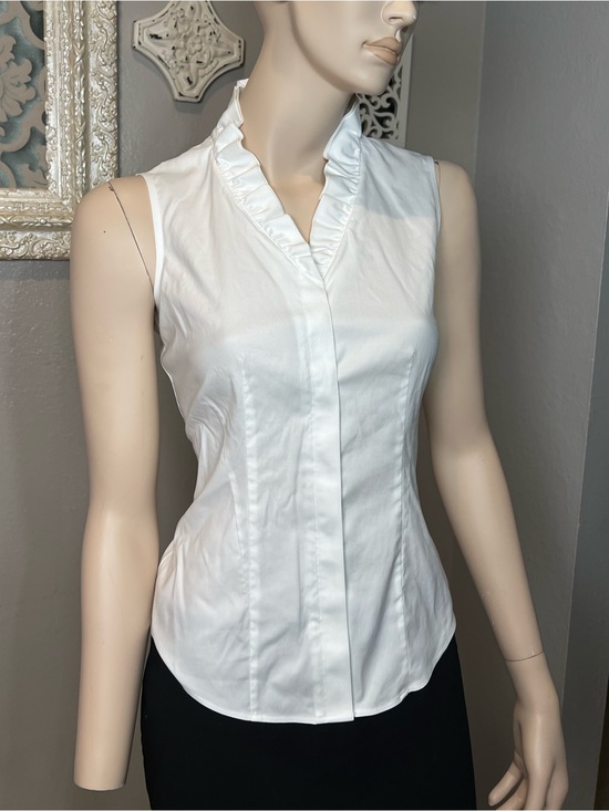 Brooks Brothers Tops - Brooks Brothers White Sleeveless Ruffled V-Neck Blouse